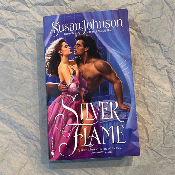 ⭐️5 for $15⭐️Silver Flame by Susan Johnson | Book - Picture 1 of 2